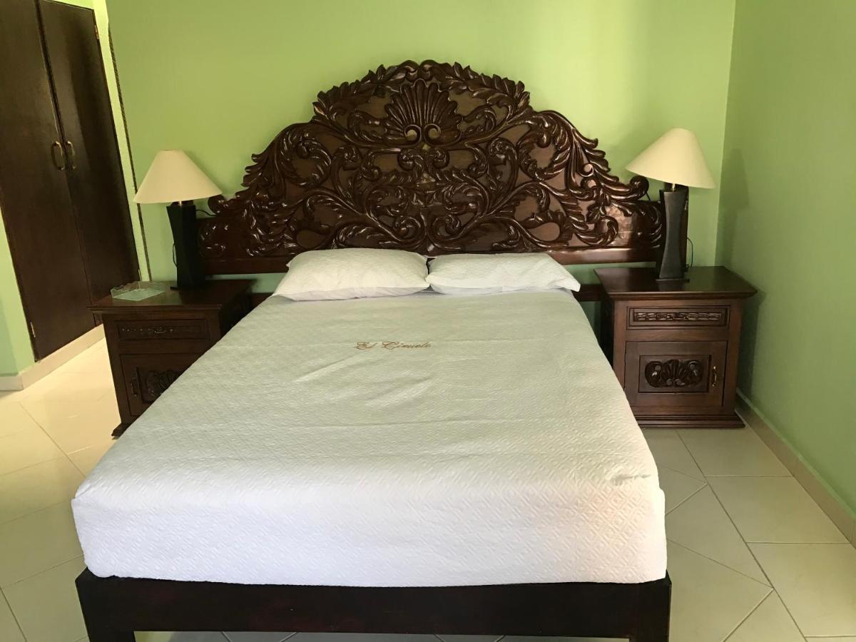 Familiar El Ciruelo Apartahotel Cuernavaca